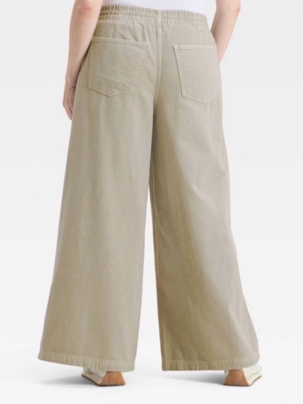 Old Navy Wide-Leg Drawstring Pants in Light Khaki - Picture 2 of 11